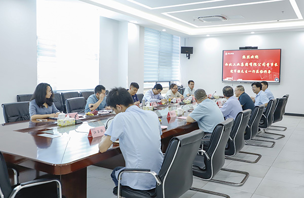 西北工業(yè)集團(tuán)黨委書記、董事長寇軍強(qiáng)一行考察頂立科技 (1).JPG